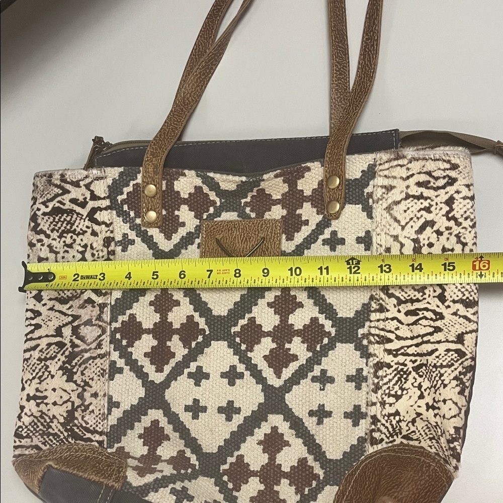 Myra Bag Geometric Brown / Cream w/ leather accents Large Tote - Picture 6 of 12